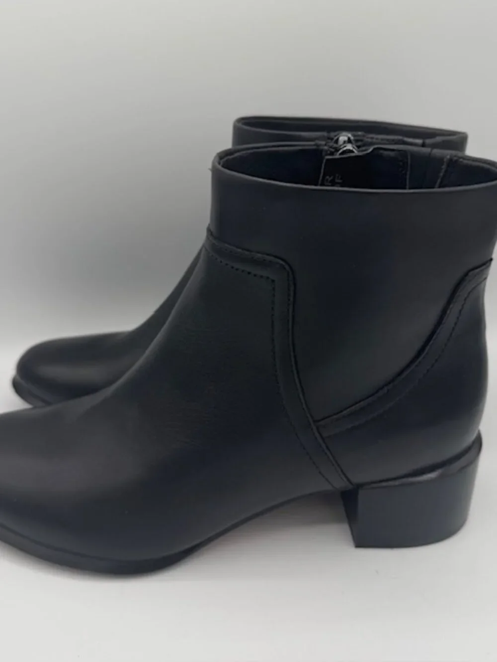 Vionic Kamryn Black Leather Waterproof Ankle Boots Women's 6
